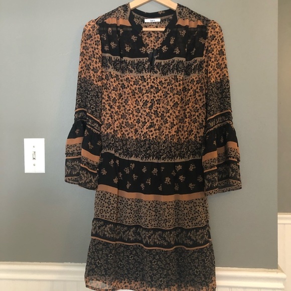 ❤️‎ Bar III Floral Dress - Picture 1 of 10